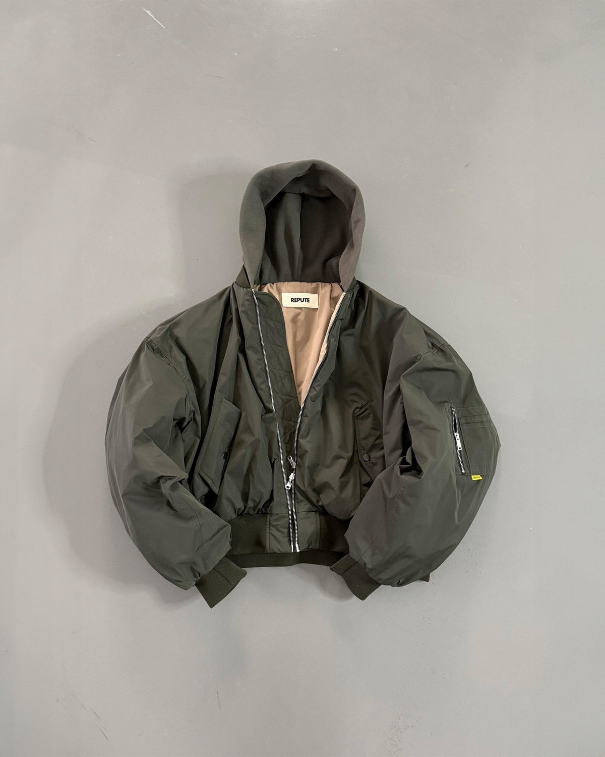 REVERSIBLE BOMBER OLIVE - reputevision.com