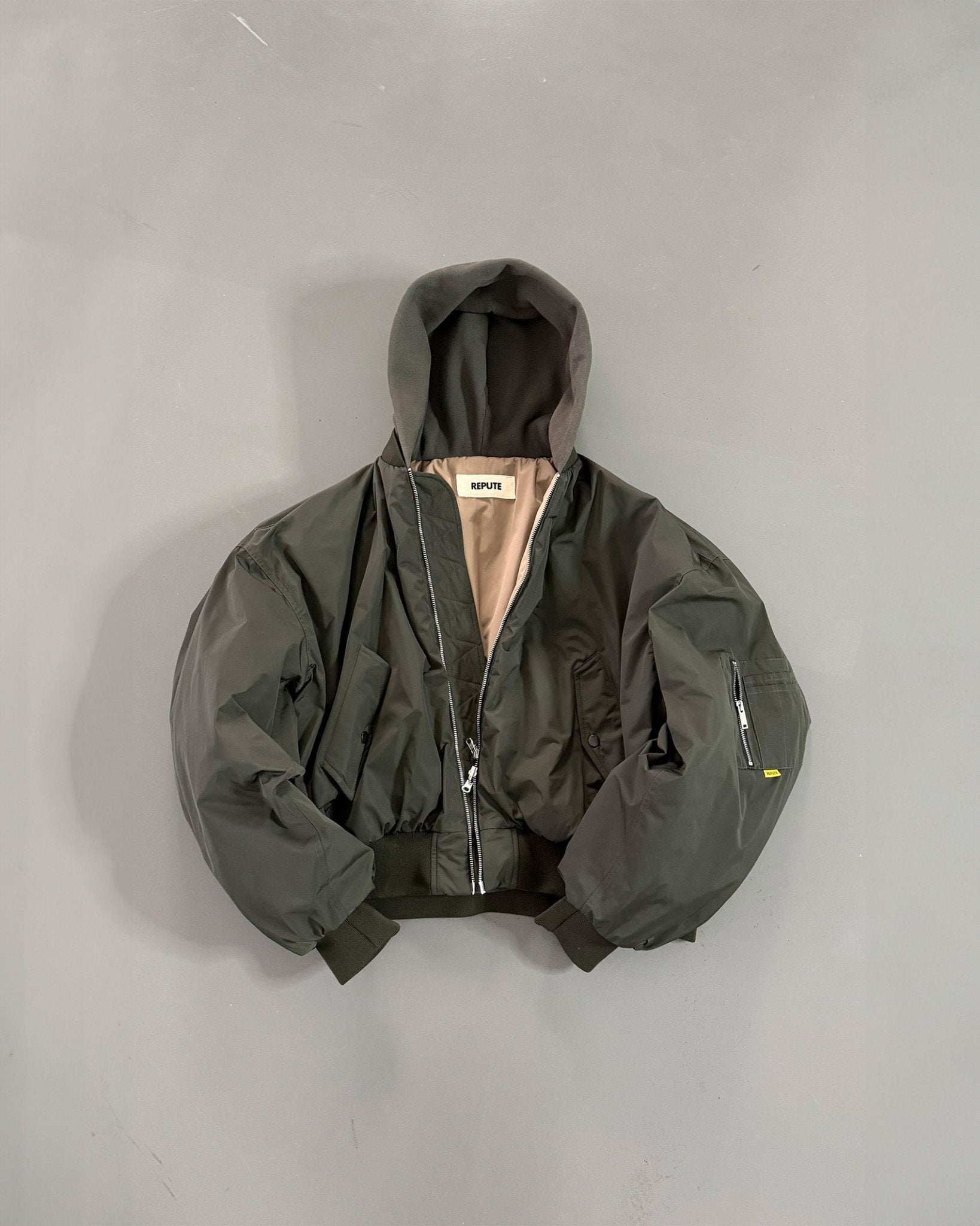 REVERSIBLE BOMBER OLIVE - reputevision.com